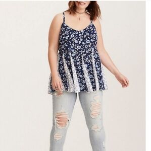 Torrid Navy and White Floral Challis cami 4